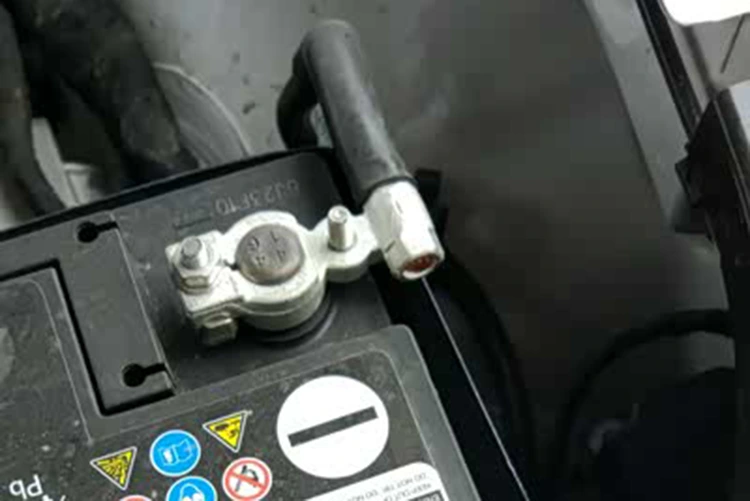 What are three types of battery terminals?